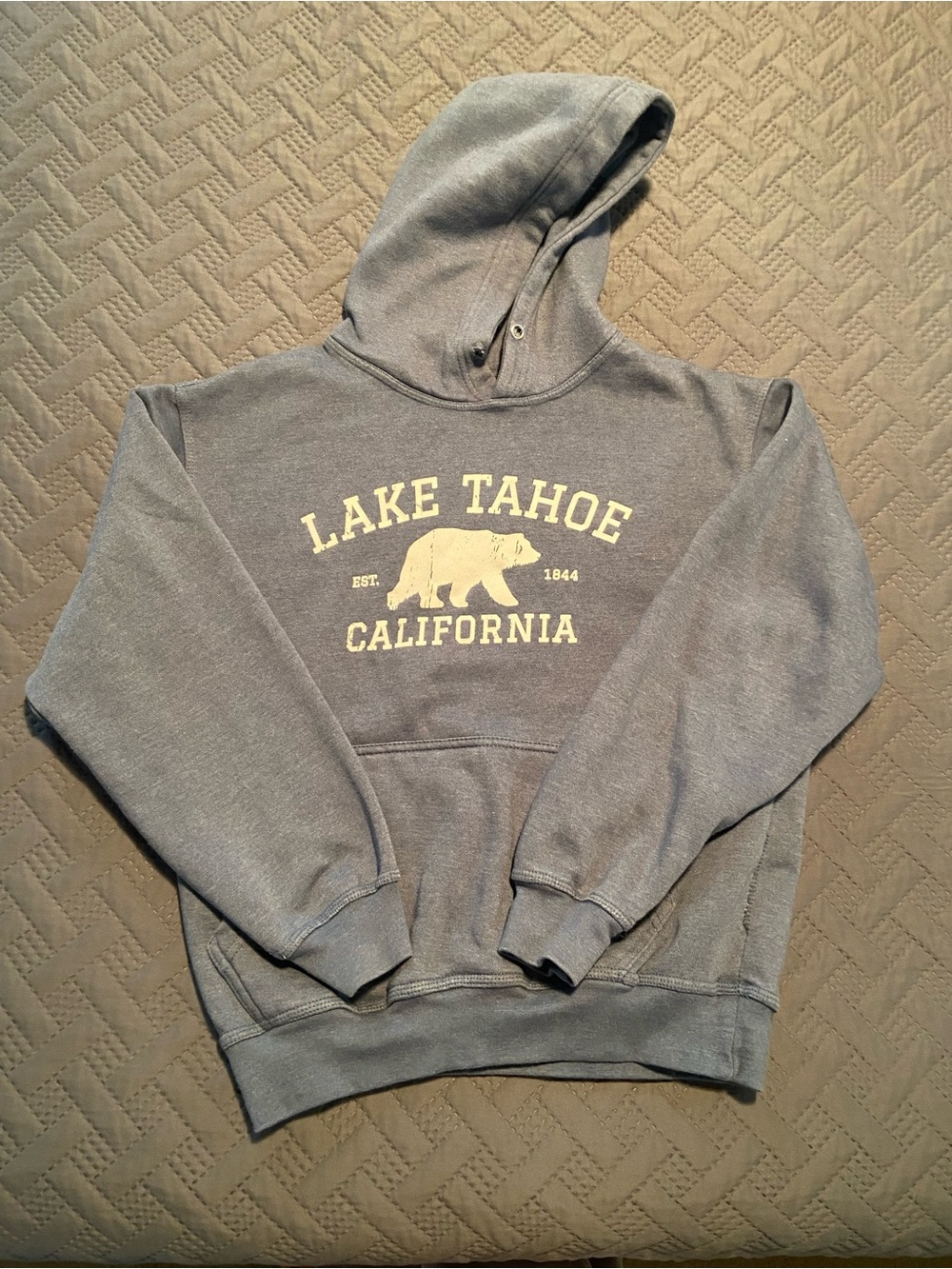 Lake Tahoe California Hooded Sweatshirt High Camp Outfitters size Small Bear